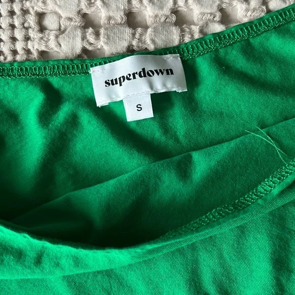 SUPERDOWN GREEN CROP TOP - Picture 5 of 9